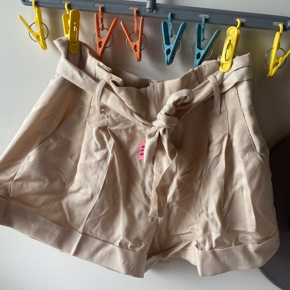 Urban Outfitters Sparkle and fade paper bag boy shorts khaki - Picture 5 of 6